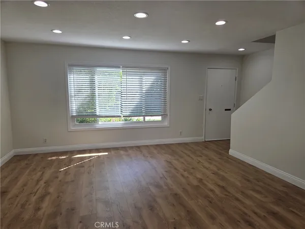 $3,000 | 1107 West Memory Lane, Unit 6C, Santa Ana, CA 92706