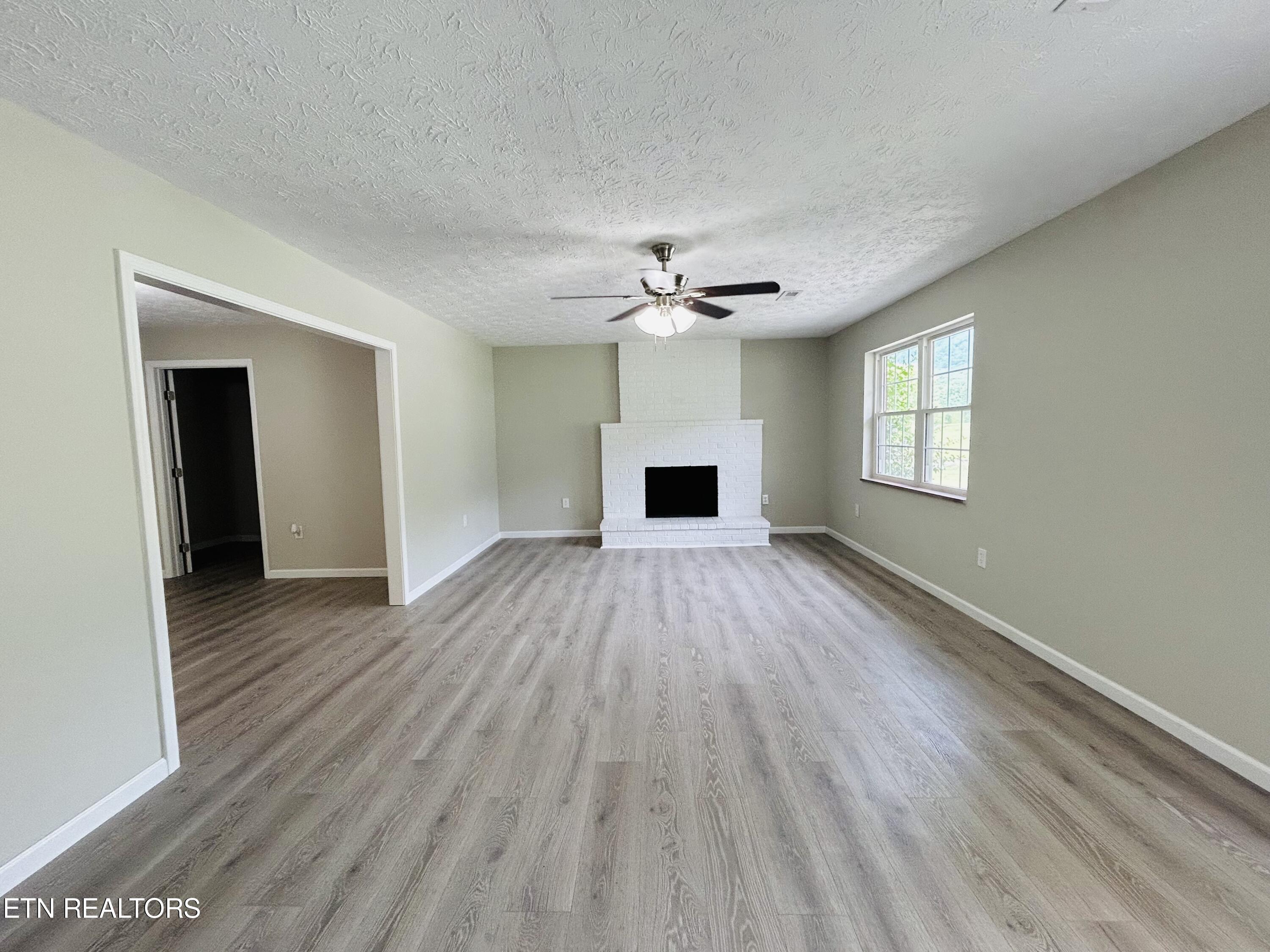 744 Cross Valley Road La Follette, TN 37766 - Photo 2 of 15 IMG_2748