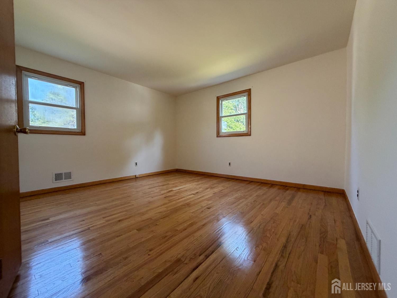 830 2nd Street Dunellen, NJ 08812 - Photo 5 of 30