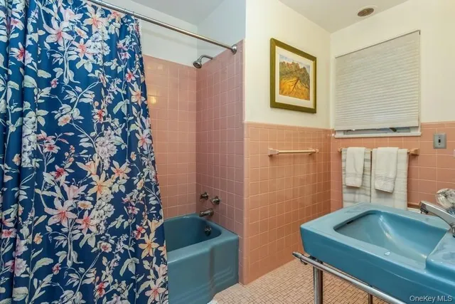 $1,250,000 | 224 Lake Shore Road, Putnam Valley, NY 10579