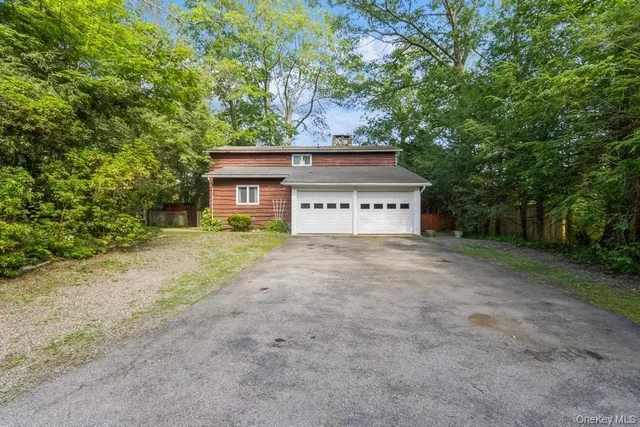 $1,250,000 | 224 Lake Shore Road, Putnam Valley, NY 10579
