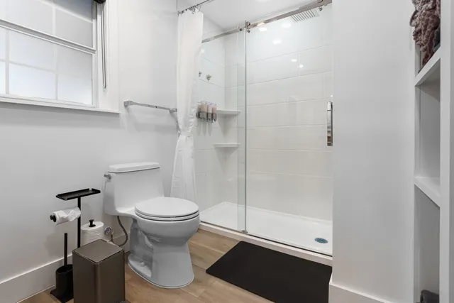 $2,700 | 1821 Jackson Bluff Road, Tallahassee, FL 32304