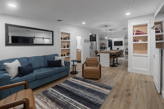 $2,700 | 1821 Jackson Bluff Road, Tallahassee, FL 32304