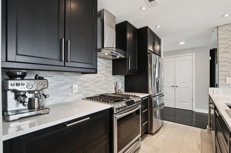3338 Peachtree Road Northeast, Unit 2607 Atlanta, GA 30326 - Photo 8 of 38