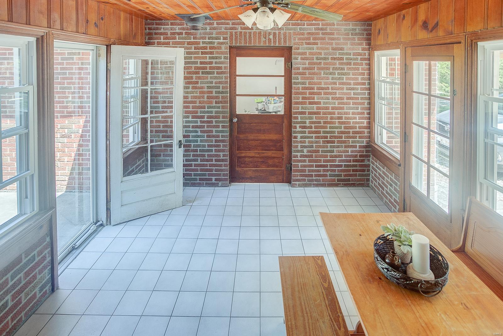 6119 Bohleysville Road Columbia, IL 62236 - Photo 4 of 62 Gallery Image 4