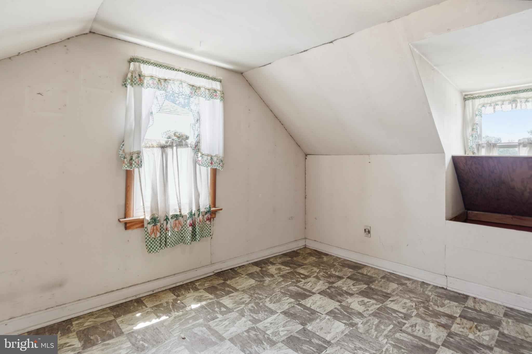 8240 Longpoint Road Baltimore, MD 21222 - Photo 21 of 25 Bright Attic Bonus Room to use as Bedroom