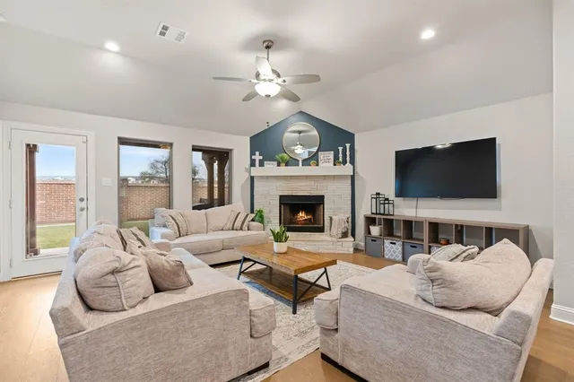 $439,900 | 225 Lariat Trail, Waxahachie, TX 75165