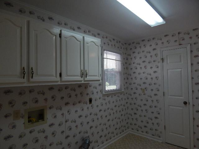820 Spring Valley Road McMinnville, TN 37110 - Photo 19 of 30 Large 9 x 16 laundry room with extra closets, storage and cabinets