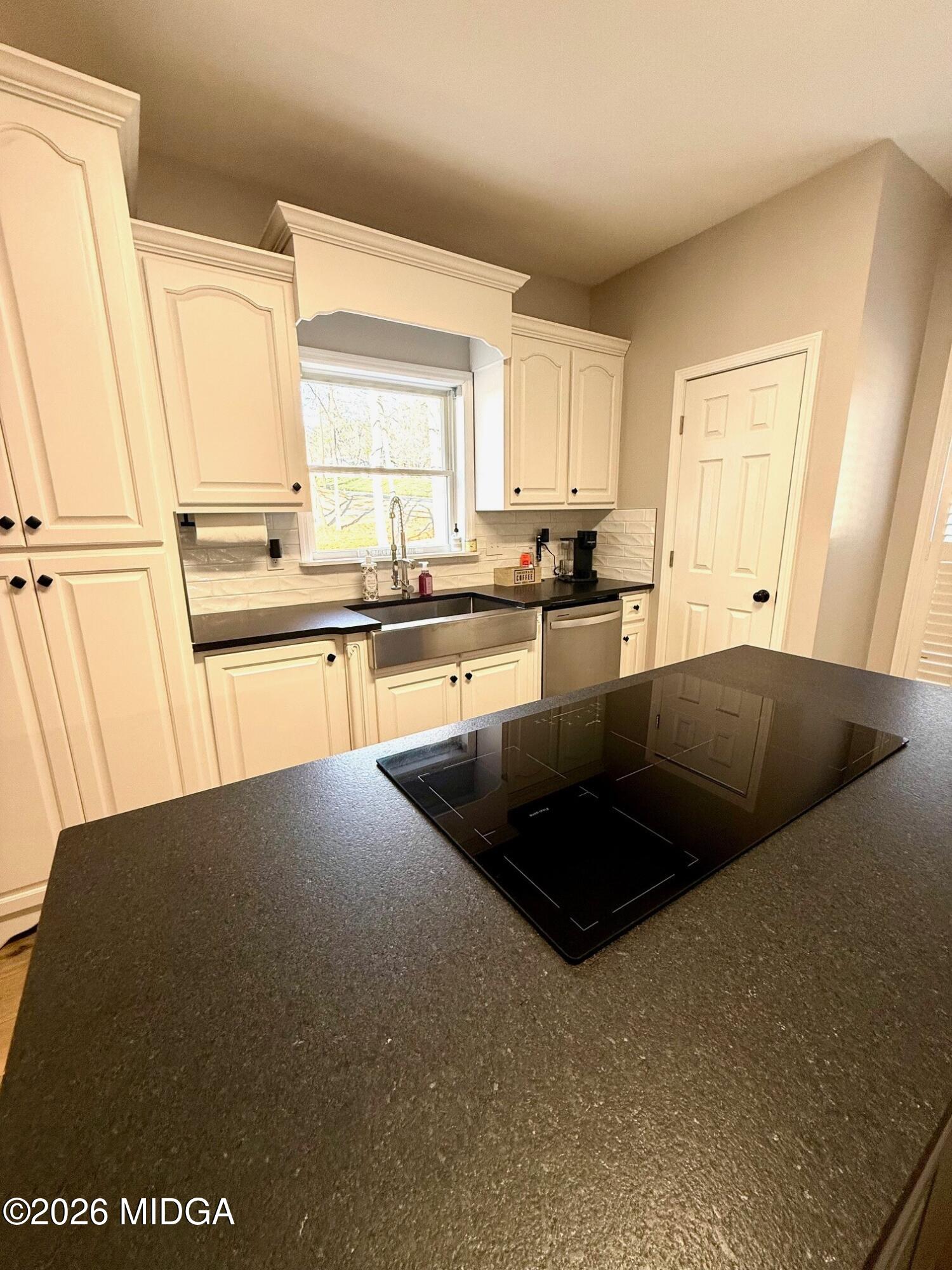 175 Rivoli Landing Macon, GA 31210 - Photo 10 of 32 12