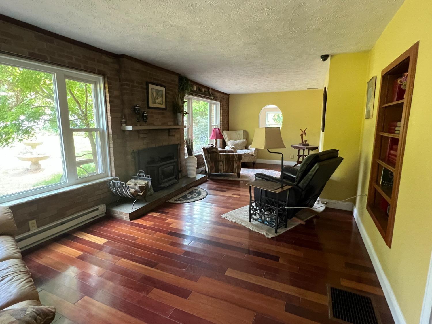 3918 Fulton Grove Road Cincinnati, OH 45245 - Photo 9 of 46 Gallery Image 9