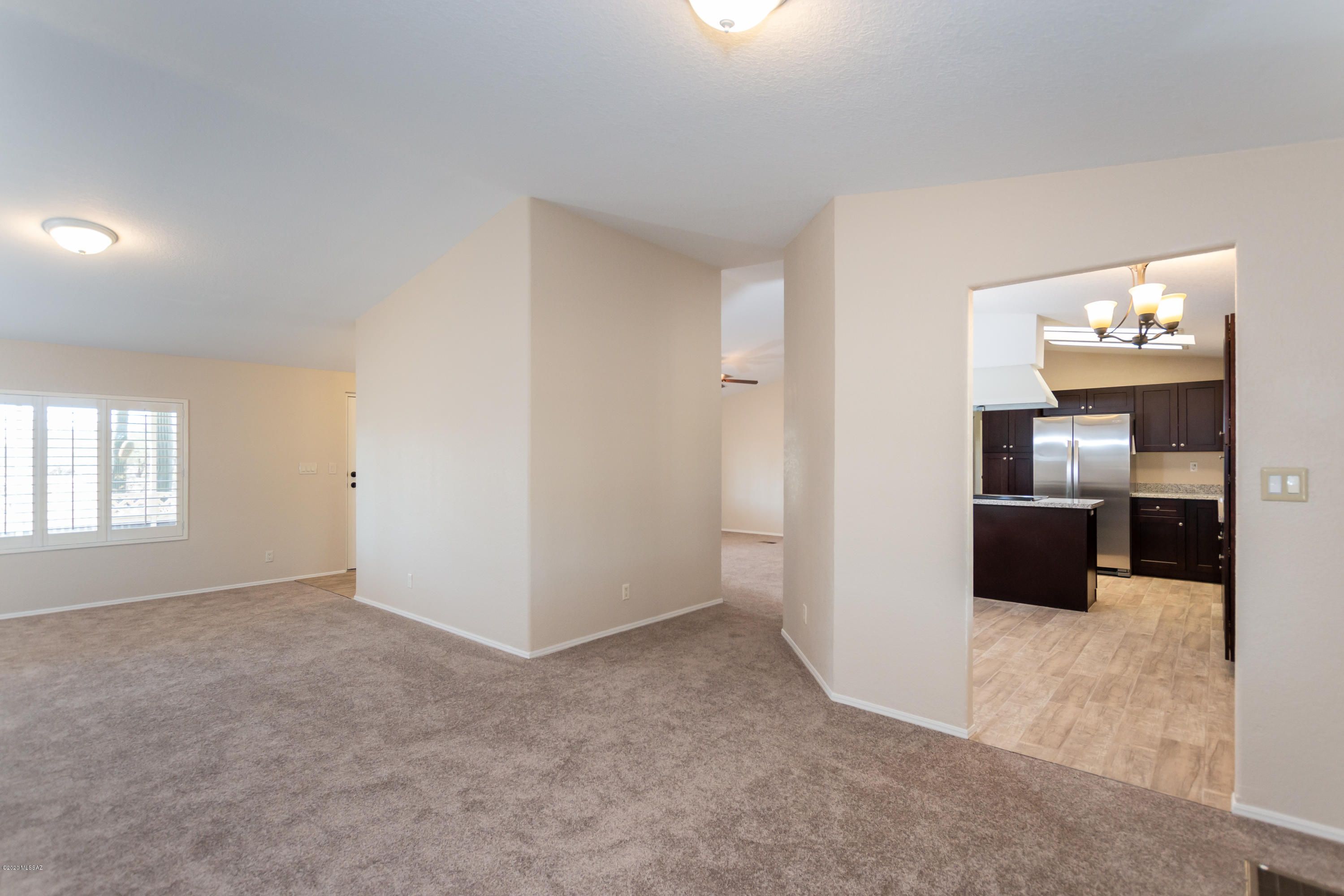 11930 West Ina Road Tucson, AZ 85743 - Photo 8 of 31 Gallery Image 8
