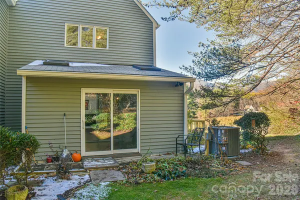 $349,000 | 1 Lynx Drive, Unit C1, Black Mountain, NC 28711
