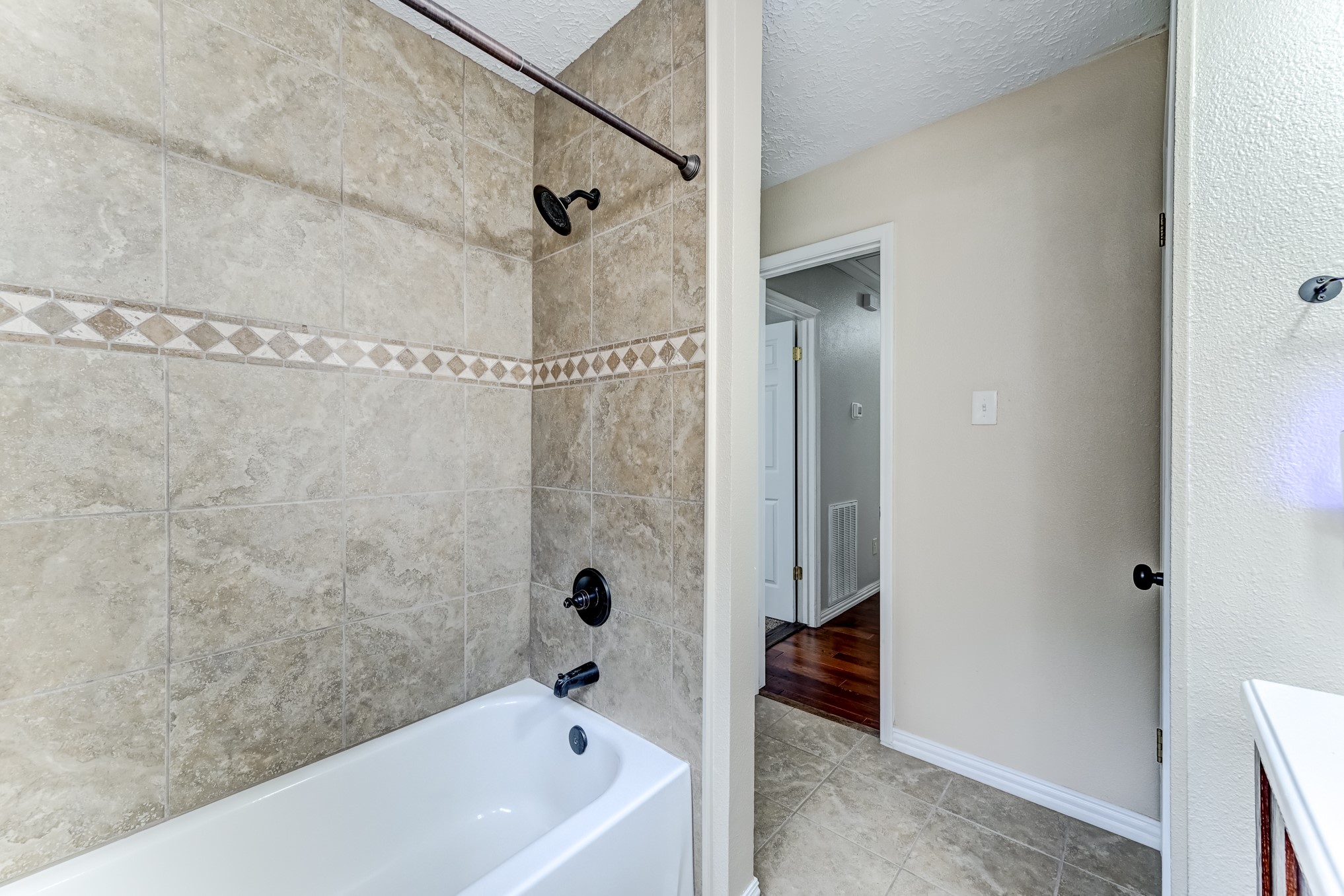 2507 Whispering Springs Drive Spring, TX 77373 - Photo 29 of 44