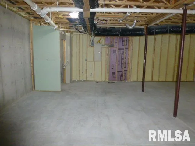 $149,900 | 253 Overton Drive, Winchester, IL 62694