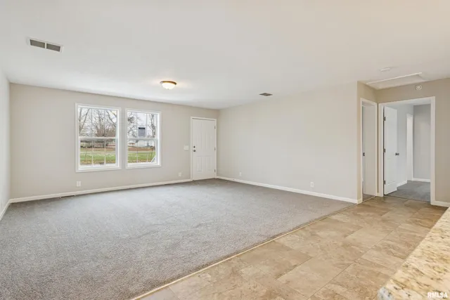 $149,900 | 253 Overton Drive, Winchester, IL 62694