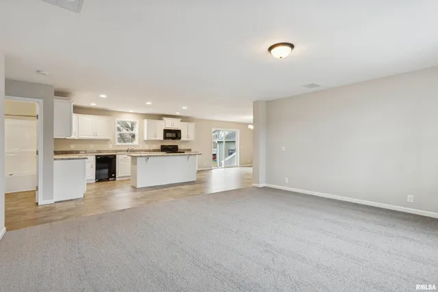 $149,900 | 253 Overton Drive, Winchester, IL 62694