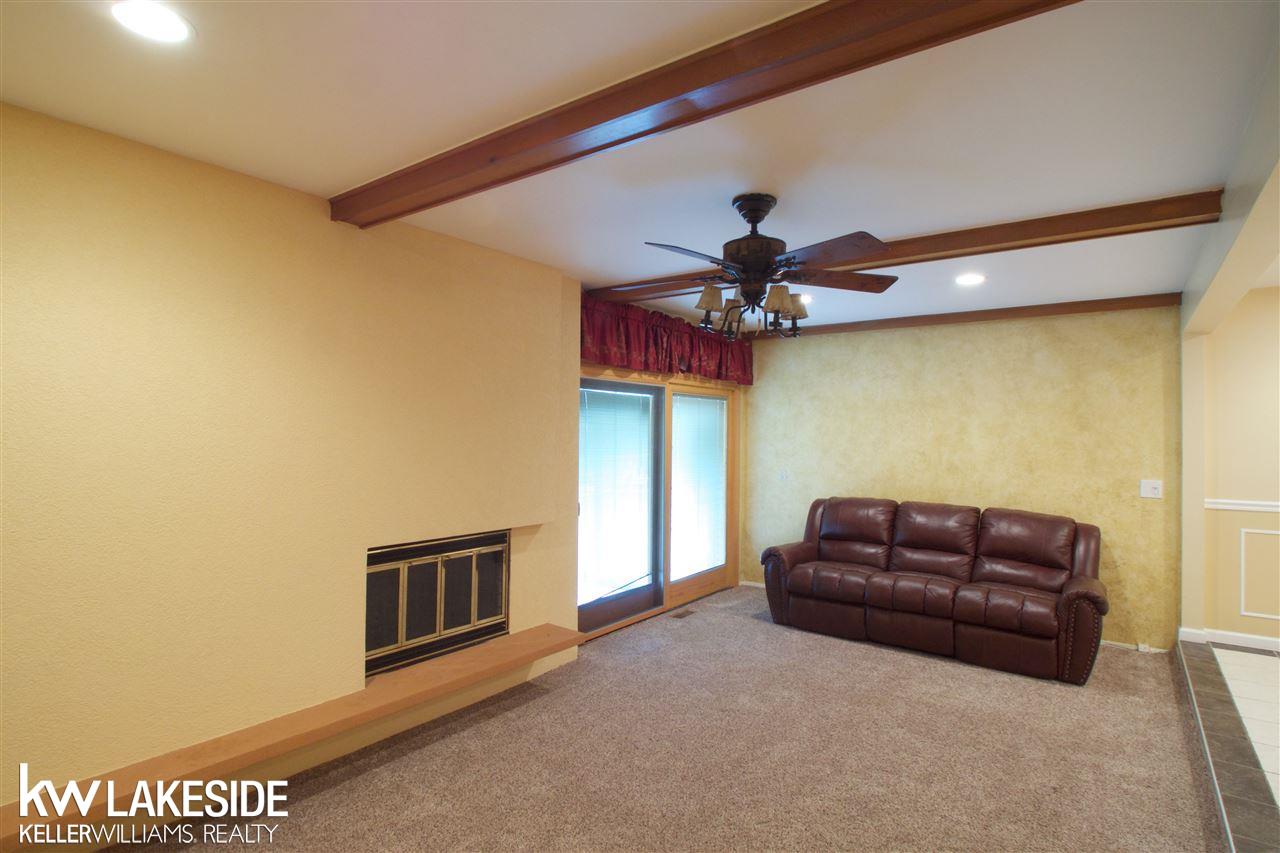 3904 Rolf Drive Warren, MI 48092 - Photo 30 of 44 31357551-29.JPG
