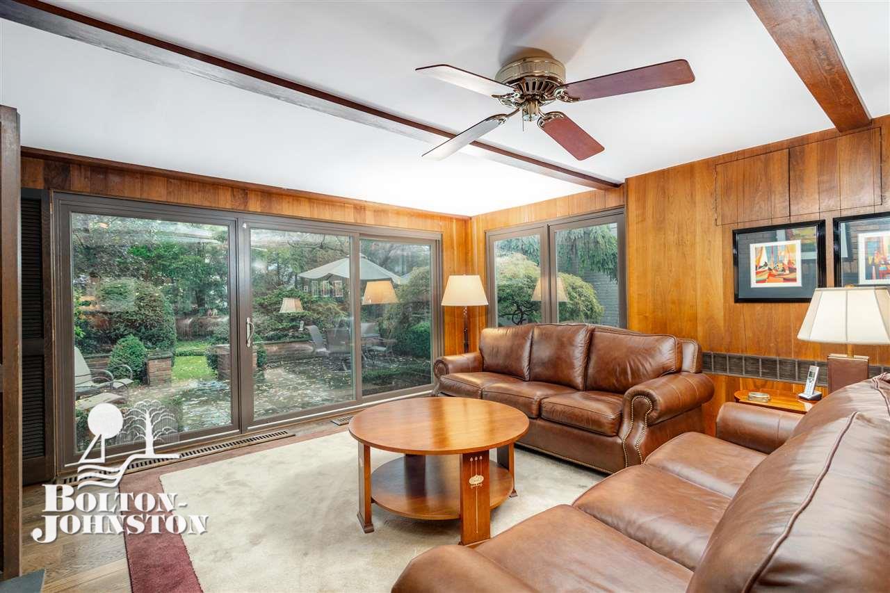 193 Merriweather Road Grosse Pointe, MI 48236 - Photo 17 of 68 Family Room
