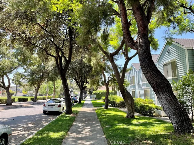 $3,200 | 285 East Villa Street, Unit 4, Pasadena, CA 91101