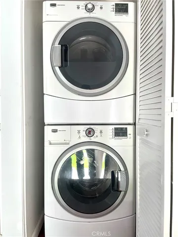 $3,200 | 285 East Villa Street, Unit 4, Pasadena, CA 91101