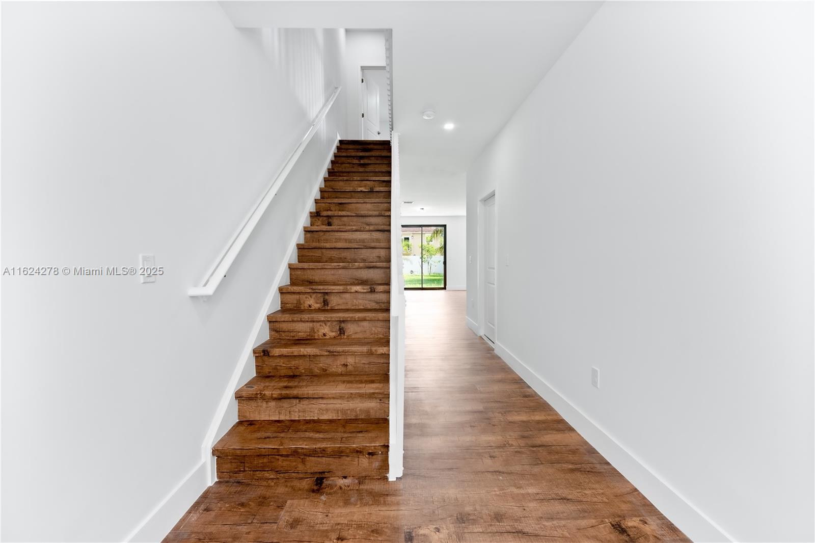 866 Southwest 1st Street Florida City, FL 33034 - Photo 31 of 52 a view of entryway