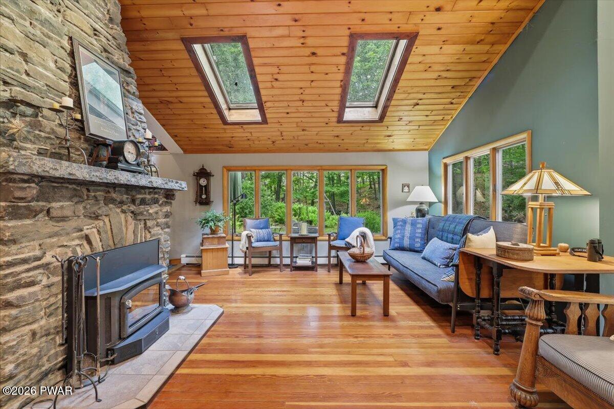 178 Westcolang Road Lackawaxen, PA 18435 - Photo 4 of 67