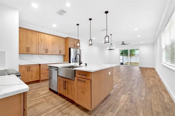$749,000 | 4413 West Gray Street, Unit 2, Tampa, FL 33609