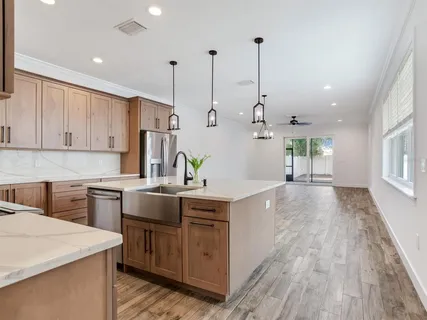 $729,900 | 4413 West Gray Street, Unit 2, Tampa, FL 33609