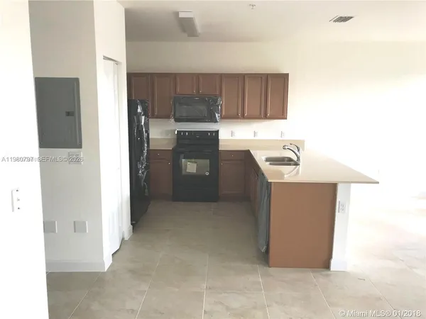 $2,800 | 210 Northwest 109th Avenue, Unit 215, Miami, FL 33172