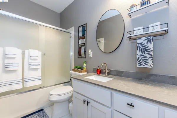 $995,000 | 228 1st Street, Benicia, CA 94510