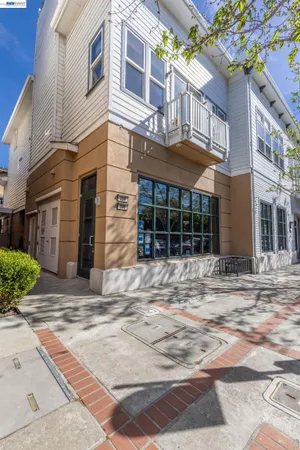 $995,000 | 228 1st Street, Benicia, CA 94510