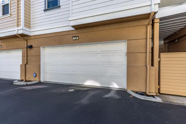 $995,000 | 228 1st Street, Benicia, CA 94510