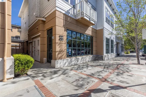 $995,000 | 228 1st Street, Benicia, CA 94510