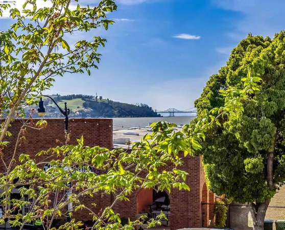 $995,000 | 228 1st Street, Benicia, CA 94510