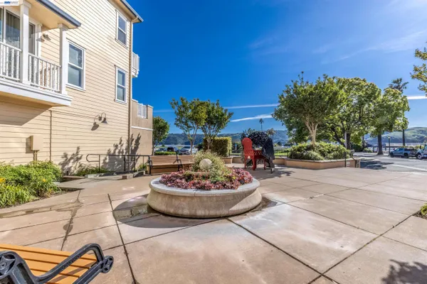 $995,000 | 228 1st Street, Benicia, CA 94510