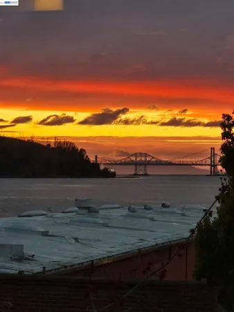 $995,000 | 228 1st Street, Benicia, CA 94510