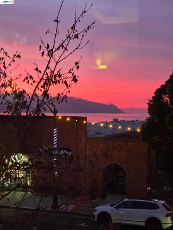 $995,000 | 228 1st Street, Benicia, CA 94510