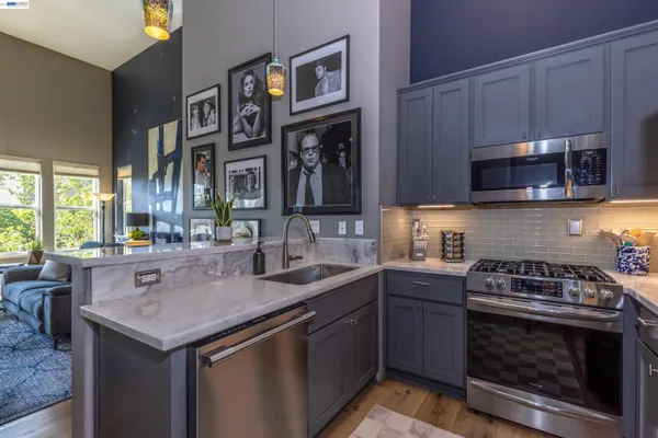 $995,000 | 228 1st Street, Benicia, CA 94510