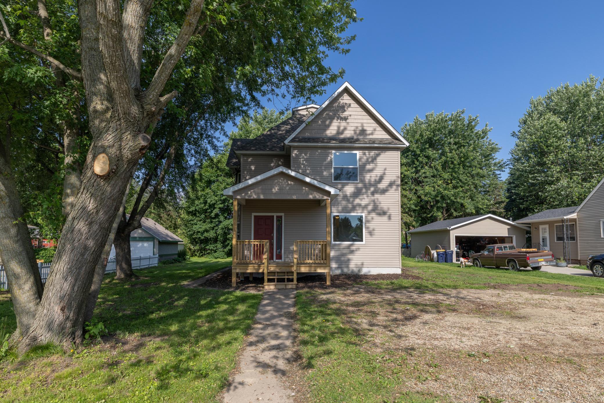 269 South Chestnut Street Ellsworth, WI 54011 - Photo 1 of 39 Gallery Image 1