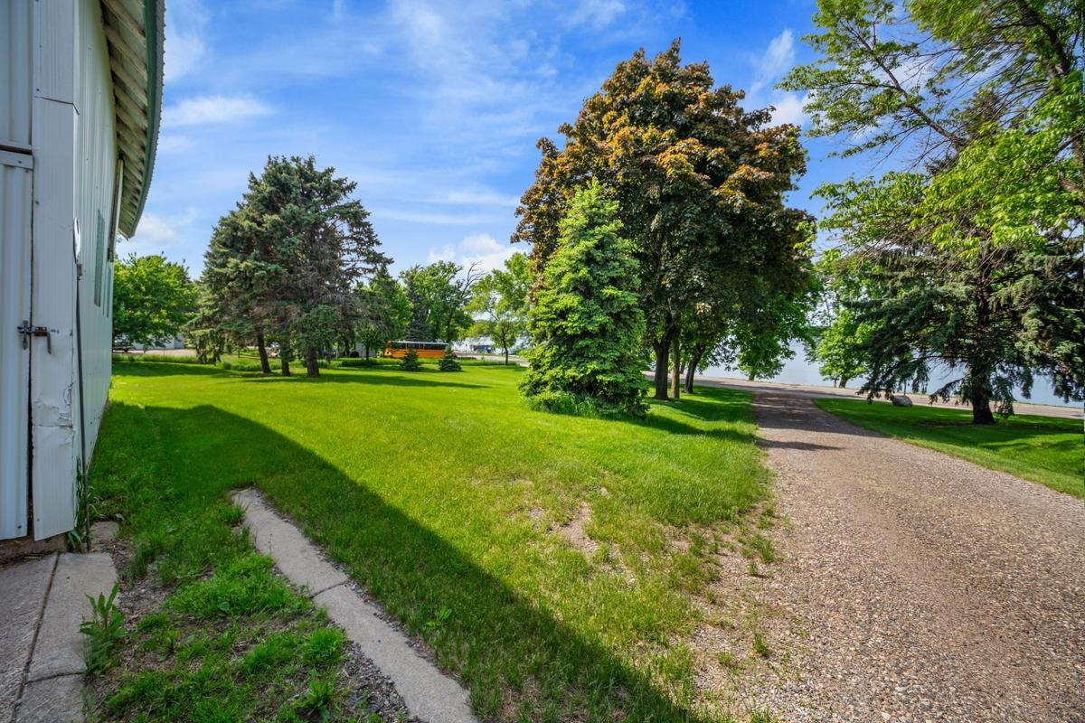 1430 Pulaski Road Buffalo, MN 55313 - Photo 16 of 35