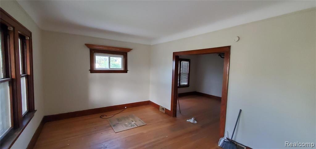 7594 Rivard Avenue Warren, MI 48091 - Photo 3 of 27 Gallery Image 3