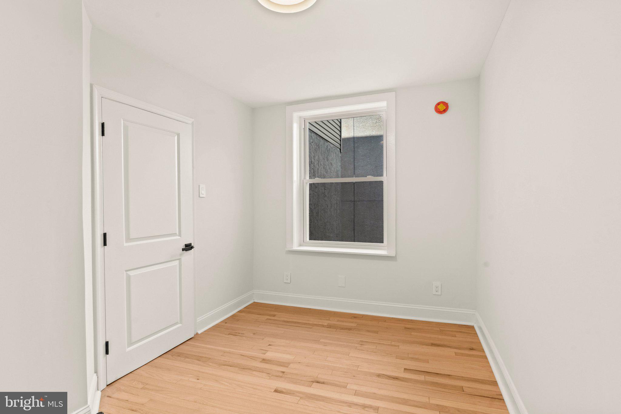 1512 South 4th Street Philadelphia, PA 19147 - Photo 19 of 31