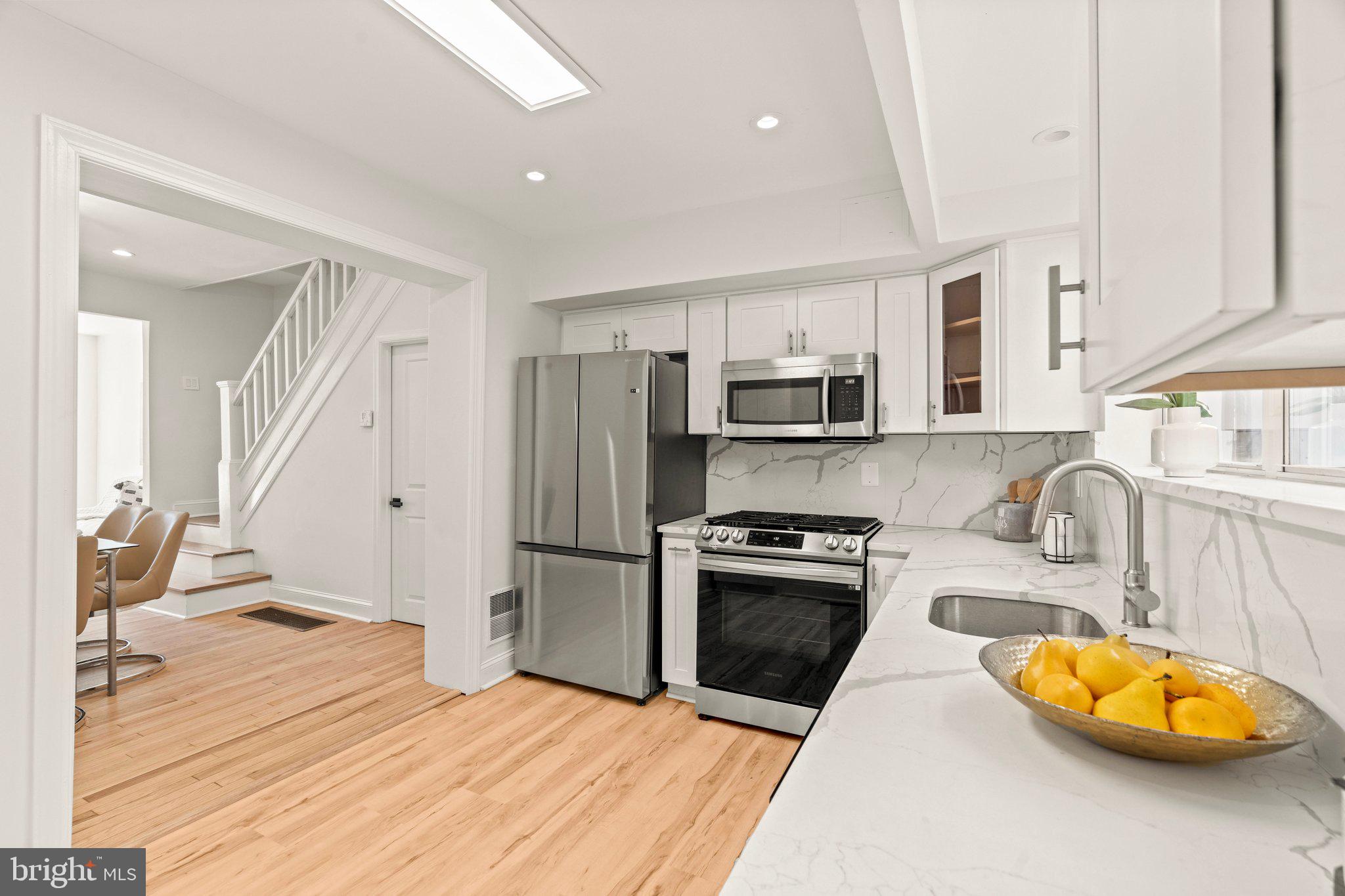 1512 South 4th Street Philadelphia, PA 19147 - Photo 7 of 31