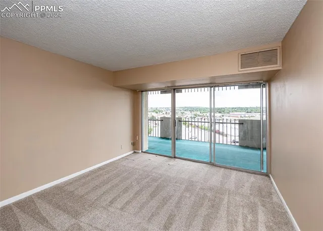 $169,500 | 411 Lakewood Circle, Unit B712, Colorado Springs, CO 80910