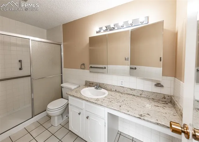 $169,500 | 411 Lakewood Circle, Unit B712, Colorado Springs, CO 80910