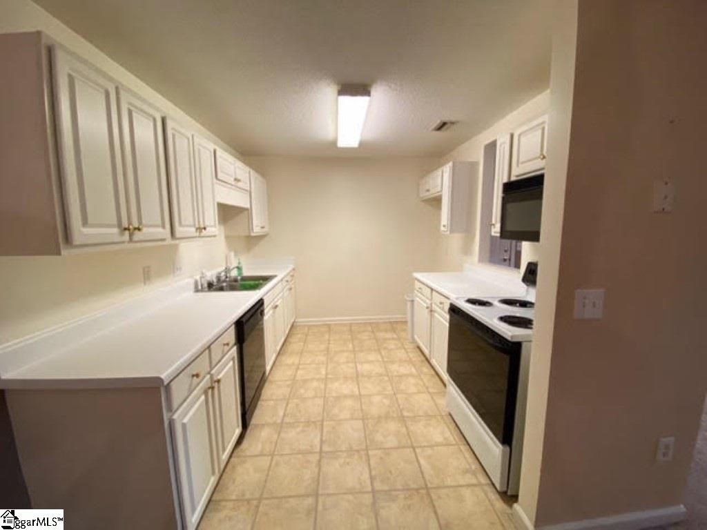 701 Pelham Square Way Greer, SC 29650 - Photo 6 of 16 Gallery Image 6