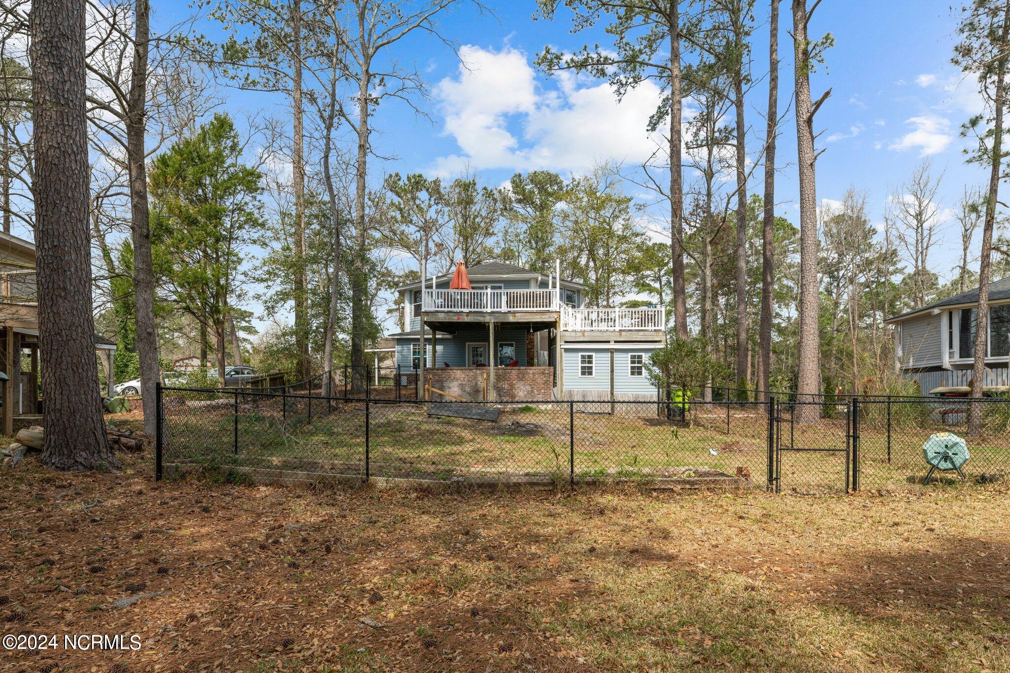 208 Gangplank Road New Bern, NC 28562 - Photo 34 of 43 63-web-or-mls-DSC_6873