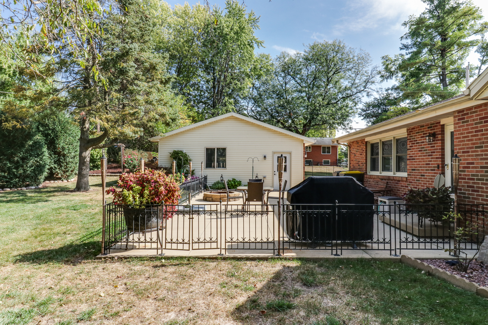 502 Jersey Avenue Normal, IL 61761 - Photo 40 of 46 a front view of a house with a yard