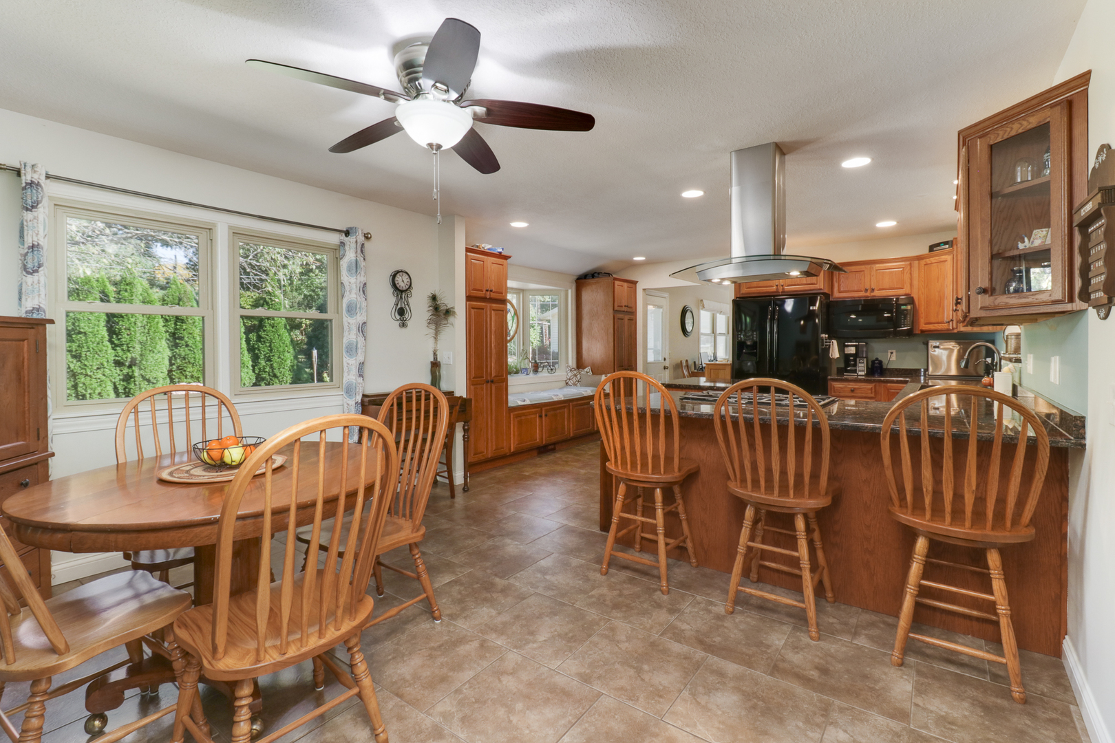 502 Jersey Avenue Normal, IL 61761 - Photo 8 of 46 a view of a dining room with furniture window and outside view
