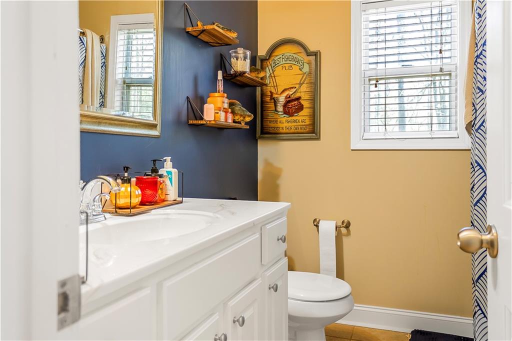235 Brooks Road Pendergrass, GA 30567 - Photo 22 of 33 a utility room with a window dryer and washer